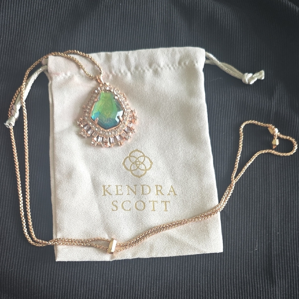 Kendra Scott Green and Gold Necklace with Teardrop Pendant